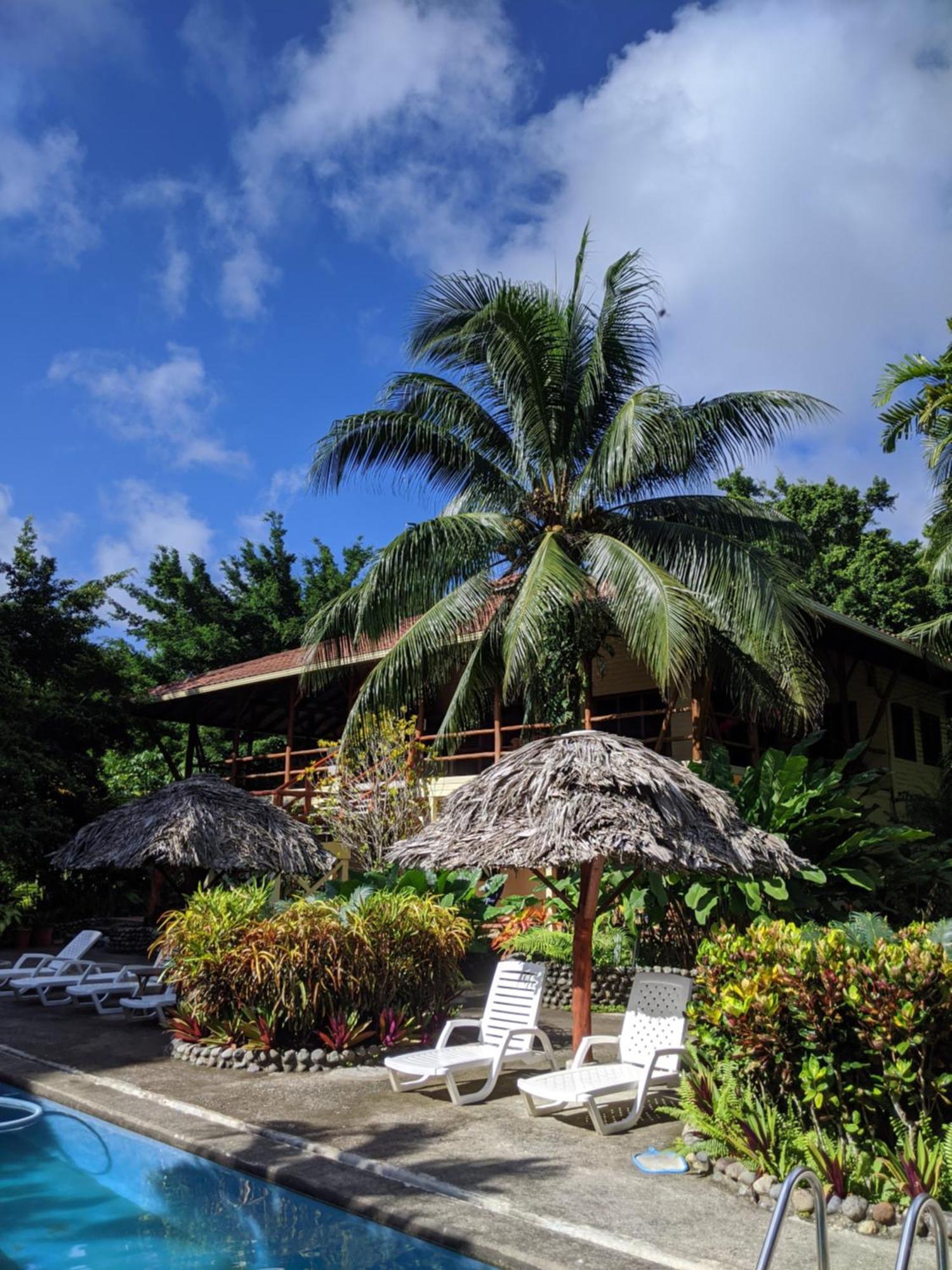 Bluff Beach Retreat Bocas Town Exterior photo